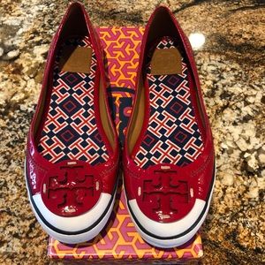 Tory Burch Channing size 8